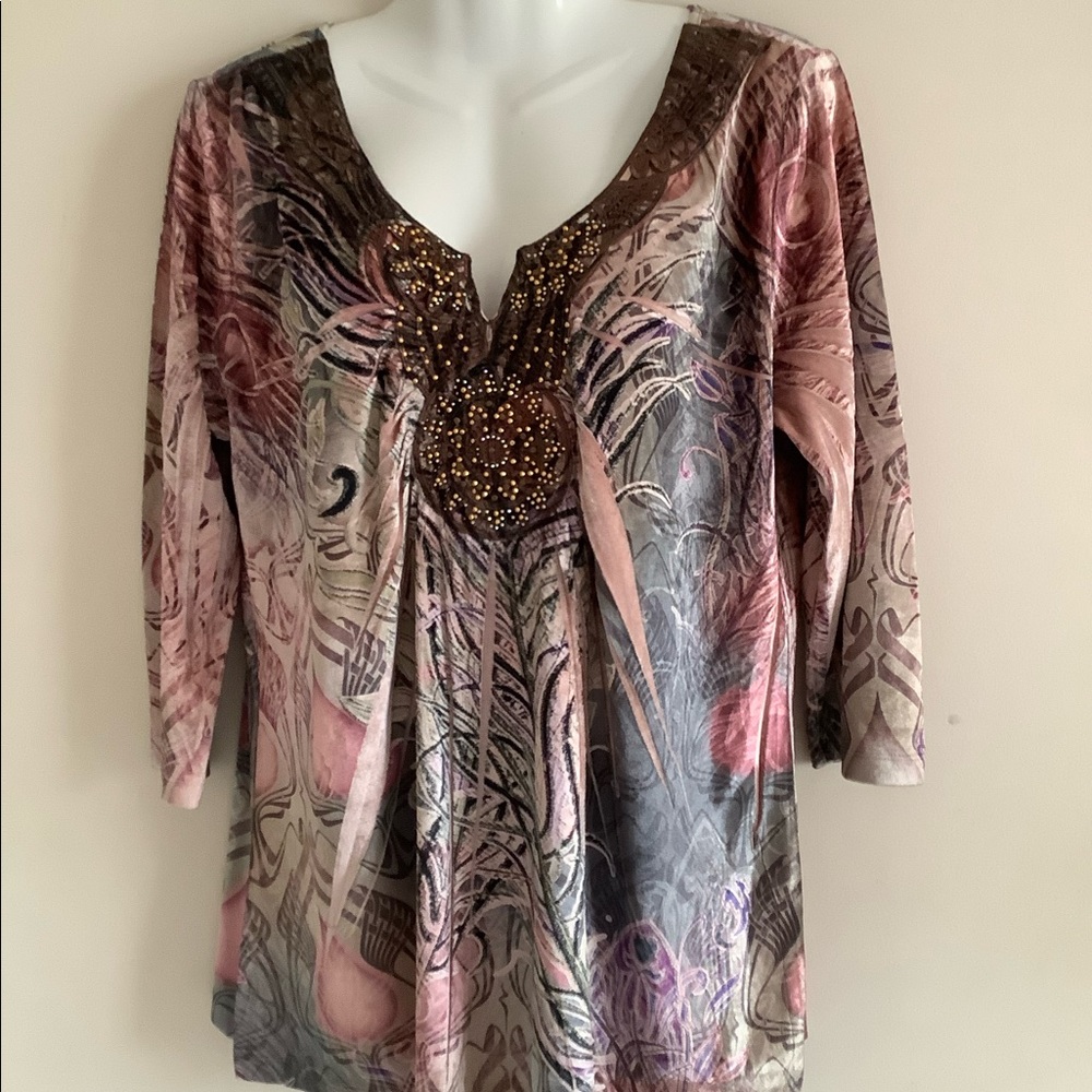 One world live and let live velvet blouse Sz L